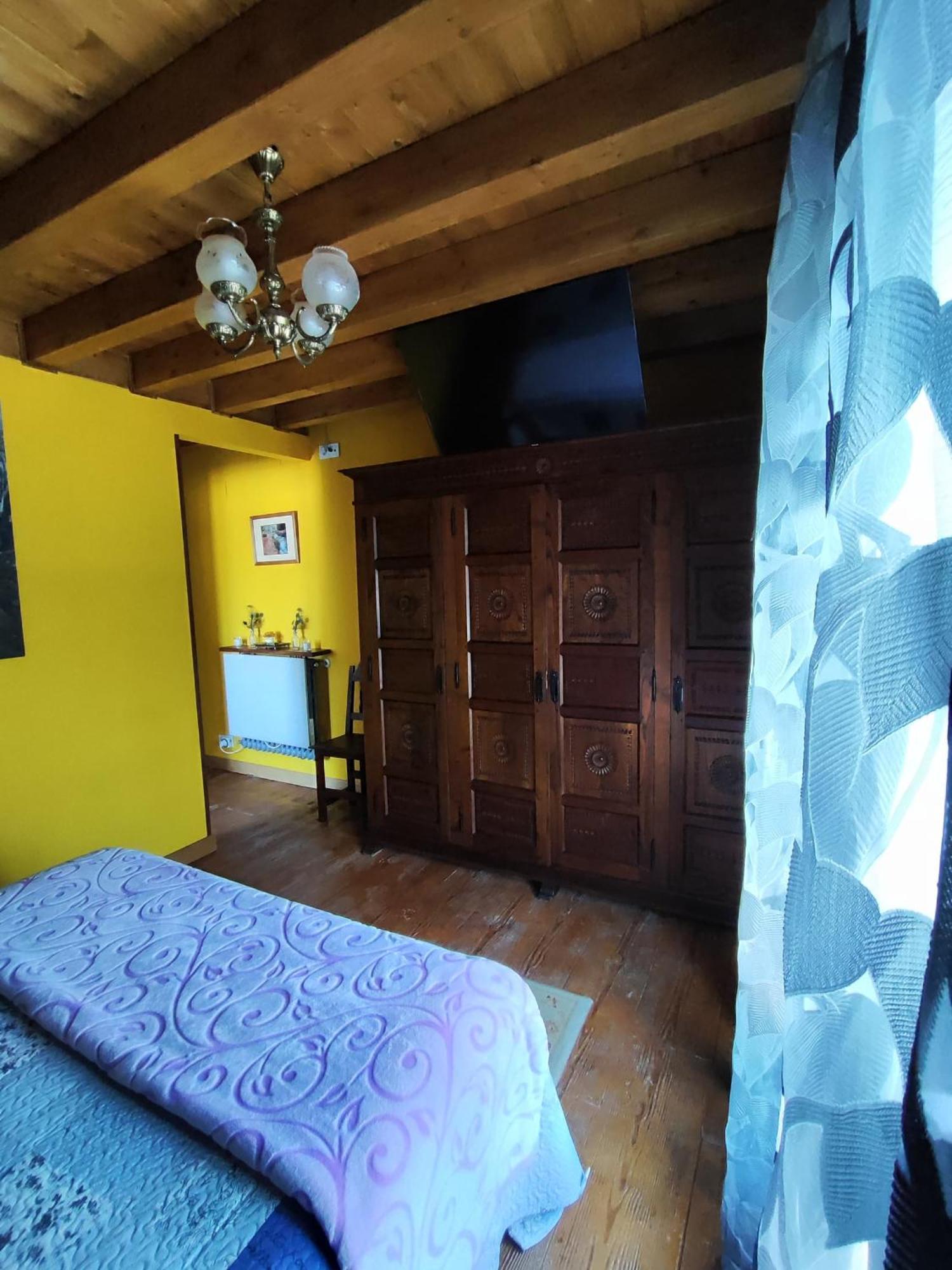 Pension Los Pasiegos Reocin Exterior photo